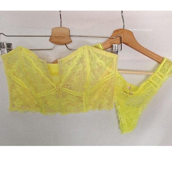 Victoria's Secret Other - Victoria's Secret Lingerie Set Dream Angels Bustier Bra Yellow Lace L‎ M